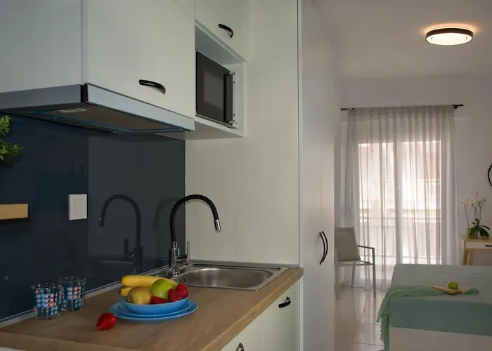 Kochyli Apartment Nea Plagia