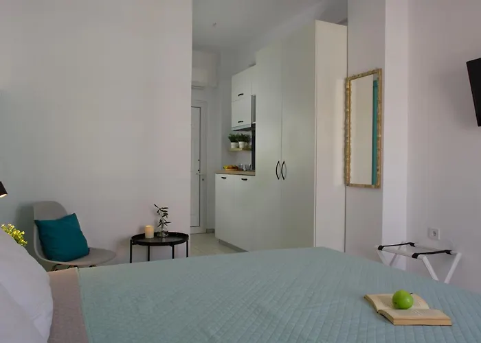 Kochyli Apartment Nea Plagia