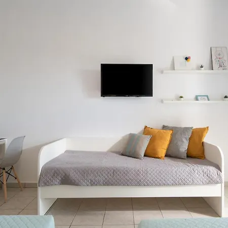 Kochyli Beach Studios Daire